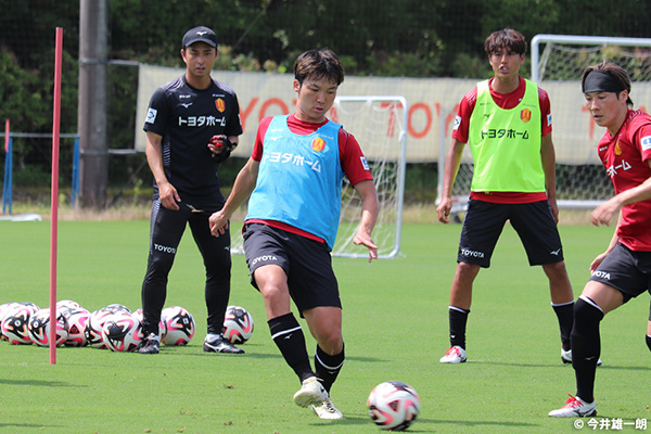 【取材ノート：名古屋】名古屋グランパス四季折々：彼もまたリーダーの一人として。椎橋慧也の頼もしき存在感