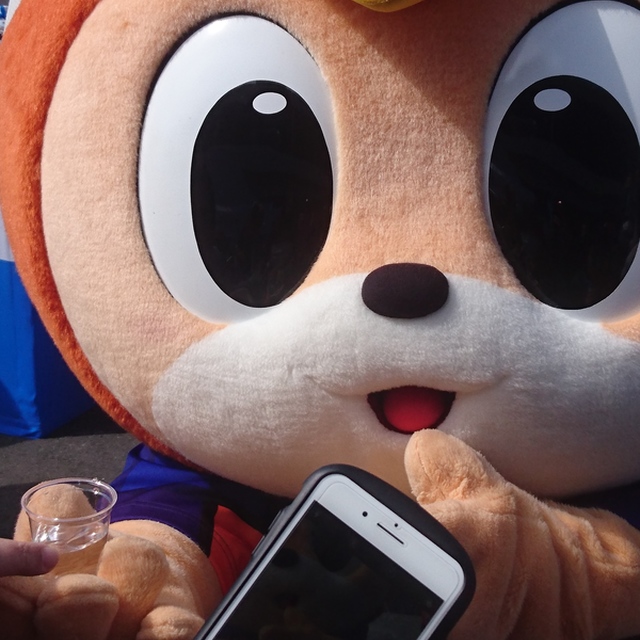 周りのサポさんに営業活動。
はい、どーぞ!