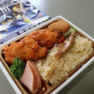 シュートと同じくパンチの効いた辛味チキン!