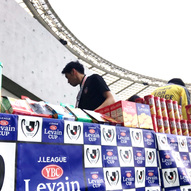 お菓子がもらえる!「ルヴァンカップキッズイレブン」を開催中!